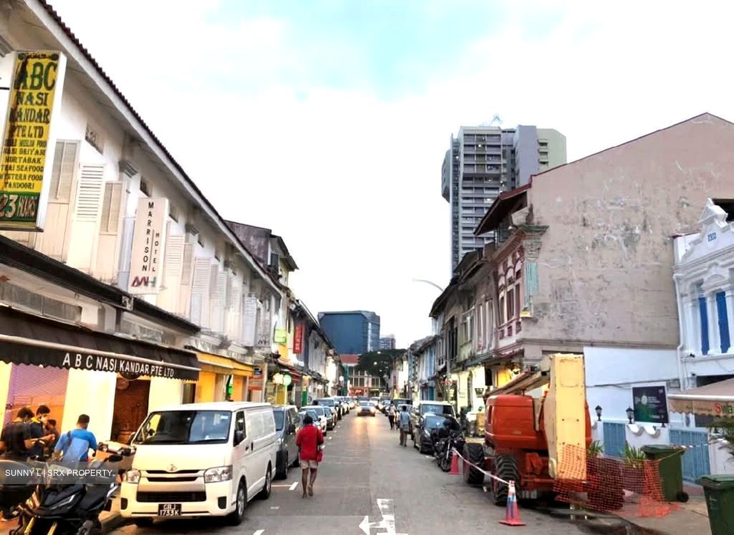 Desker Road Conservation Area (D8), Retail #564472861